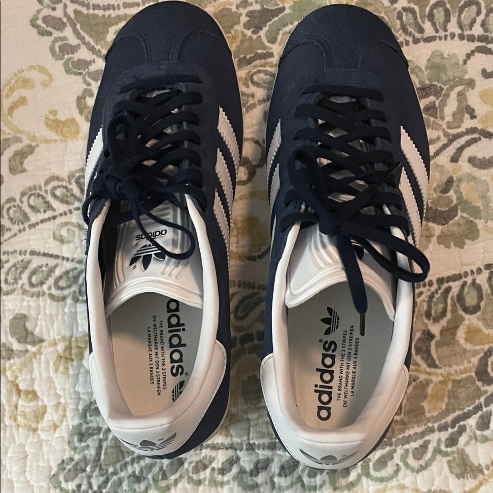Adidas Men's Dark Blue and White Sneakers